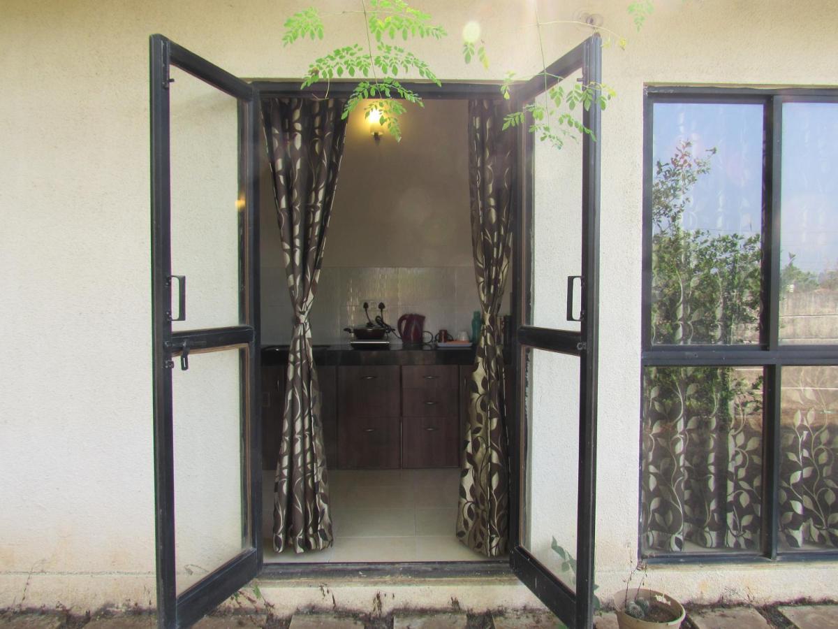 Retreat Chalets, The Nest, At Sparsh Resorts, Karjat Eksteriør bilde