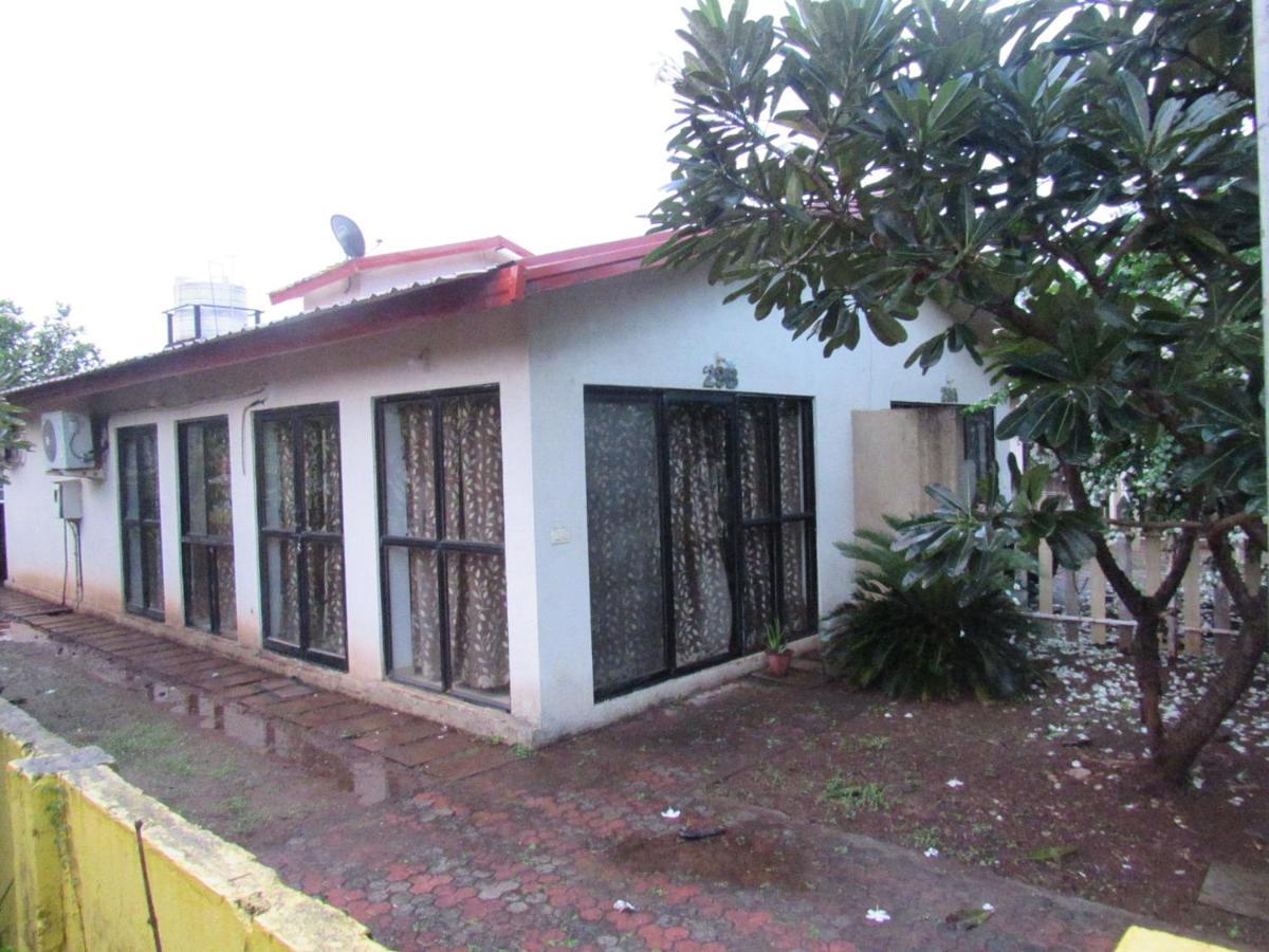 Retreat Chalets, The Nest, At Sparsh Resorts, Karjat Eksteriør bilde